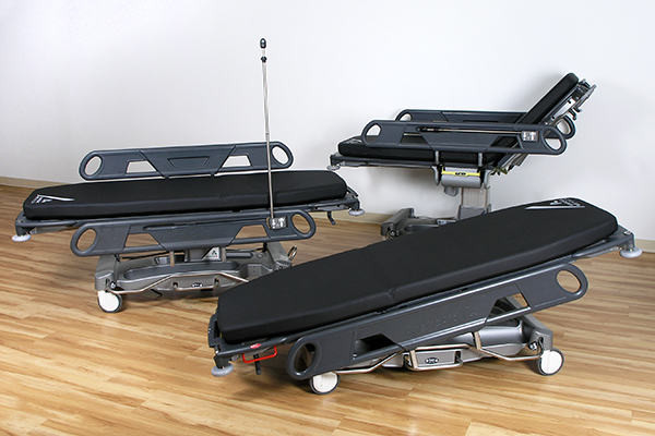 The Savoy QA3’s advanced steering system and ergonomically positioned handles make it supremely maneuverable and easily guided by one person.